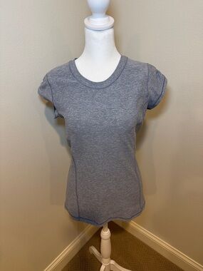 lululemon athletica Heather Slate Short Sleeve Crew
